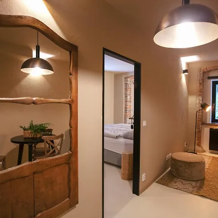 Casa de hóspedes Mezi Lesy 3*